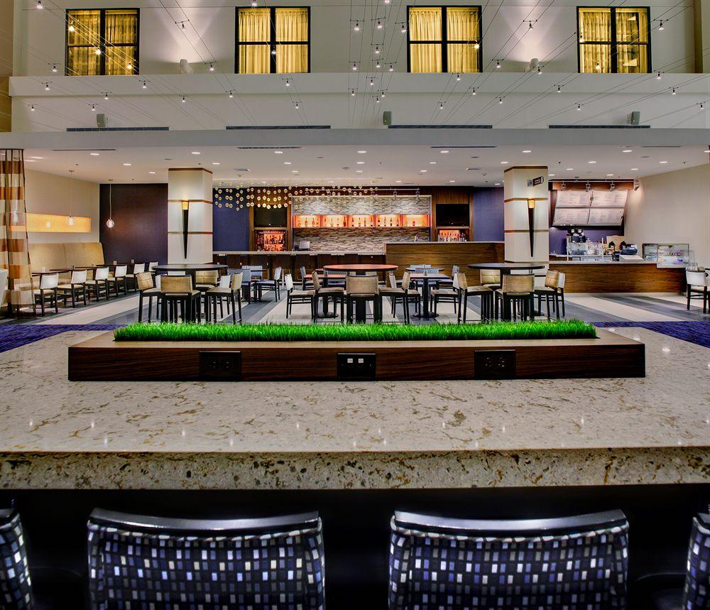 Courtyard Atlanta Decatur Downtown/Emory Hotel Exterior photo